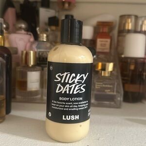 Lush Sticky Dates Body Lotion